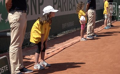 Dans la peau des arbitres de Roland-Garros !