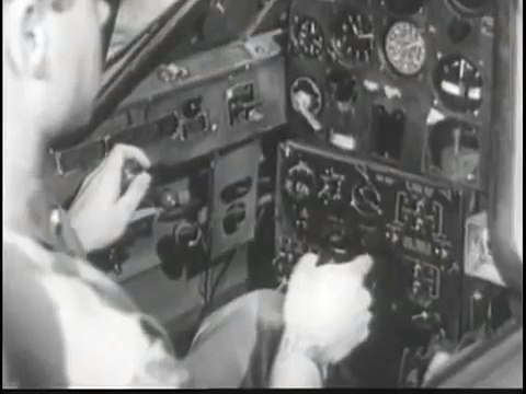 04-24 A história da Segunda Guerra Mundial - Grã-Bretanha atacada