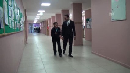 Kendisine Özel" Sınıfta Eğitim Görüyor