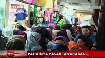 Pusat Grosir Tanah Abang Ramai Dipadati Pengunjung