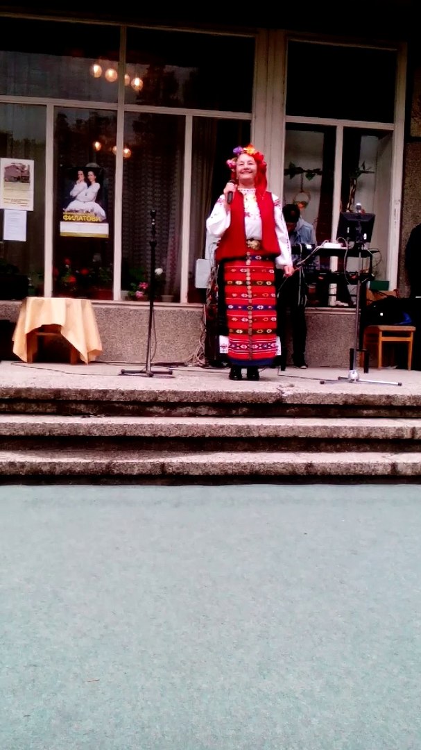 ⁣,,Шопска годявка-китка''текст и музика Кина Павлова Вълчева - Николова,изп.авторката ;27.0