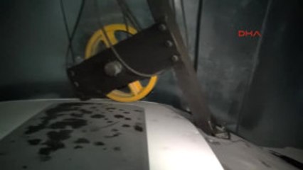 Eskişehir Otomobilini 1 Yıldır Apartman Asansöründen Çıkaramıyor