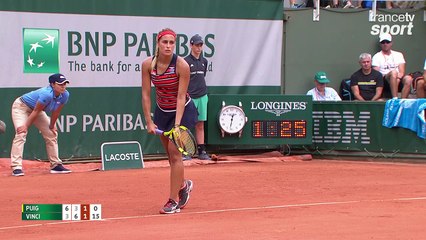 Roland-Garros 2017 : Quel échange entre Monica Puig et Roberta Vinci (6-3, 3-6, 1-1) !