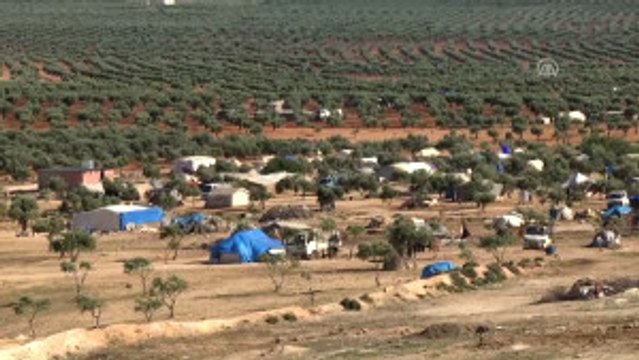 Savaş Mağdurlarını Hayırseverler Giydiriyor