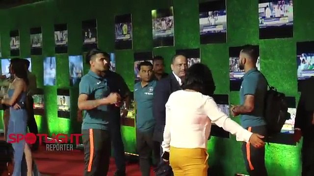 Indian Cricket Team At Sachin Movie GRAND Premiere MS Dhoni, Yuvraj Singh, Virat Kohli, Ashwin - 2017 Full HD