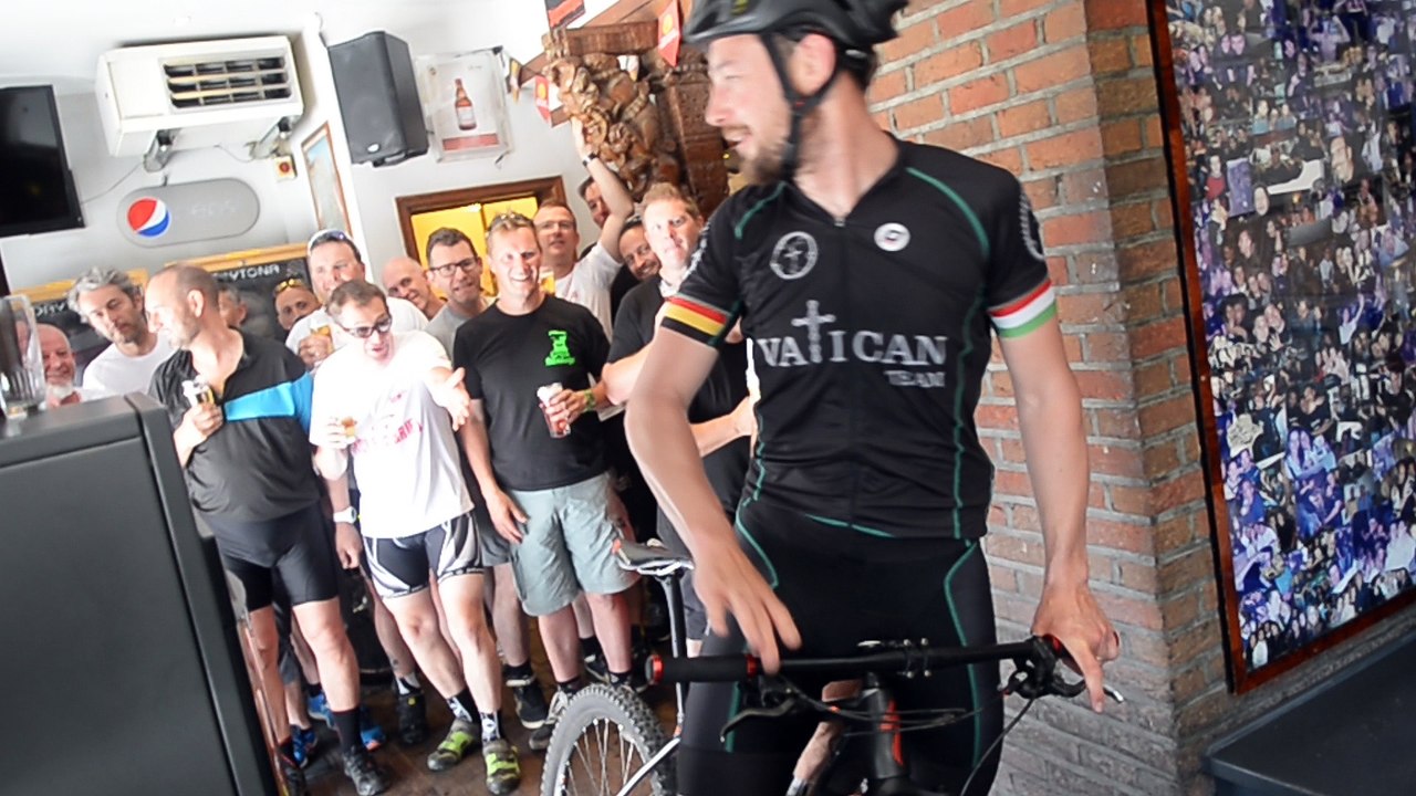 Monstreet VTT au coeur de la Ville de Mons.Vidéo 1 Eric Ghislain