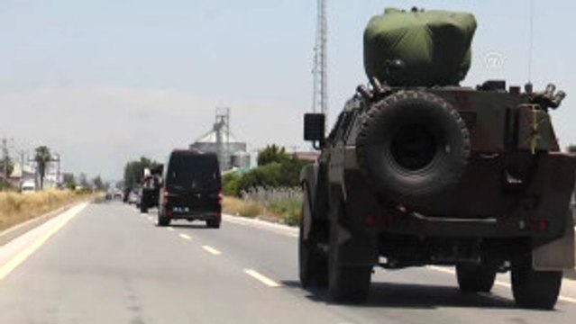 Emniyet Müdürünün Dikkati Hint Keneviri Tarlasını Ortaya Çıkardı