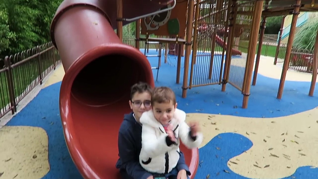 VLOG - CHASSE aux POKEMON à NIGLOLAND - Pokémon Go Halloween Parc d'attractions