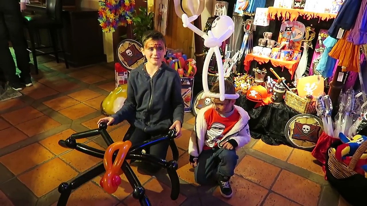 VLOG - SCULPTURES SUR BALLONS spéciale HALLOWEEN - Balloon Sculptures