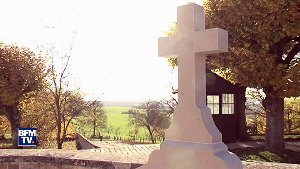 Tombe de De Gaulle vandalisée: deux personnes recherchées par la police