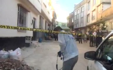 Cinnet Getiren Baba Ailesini Katletti