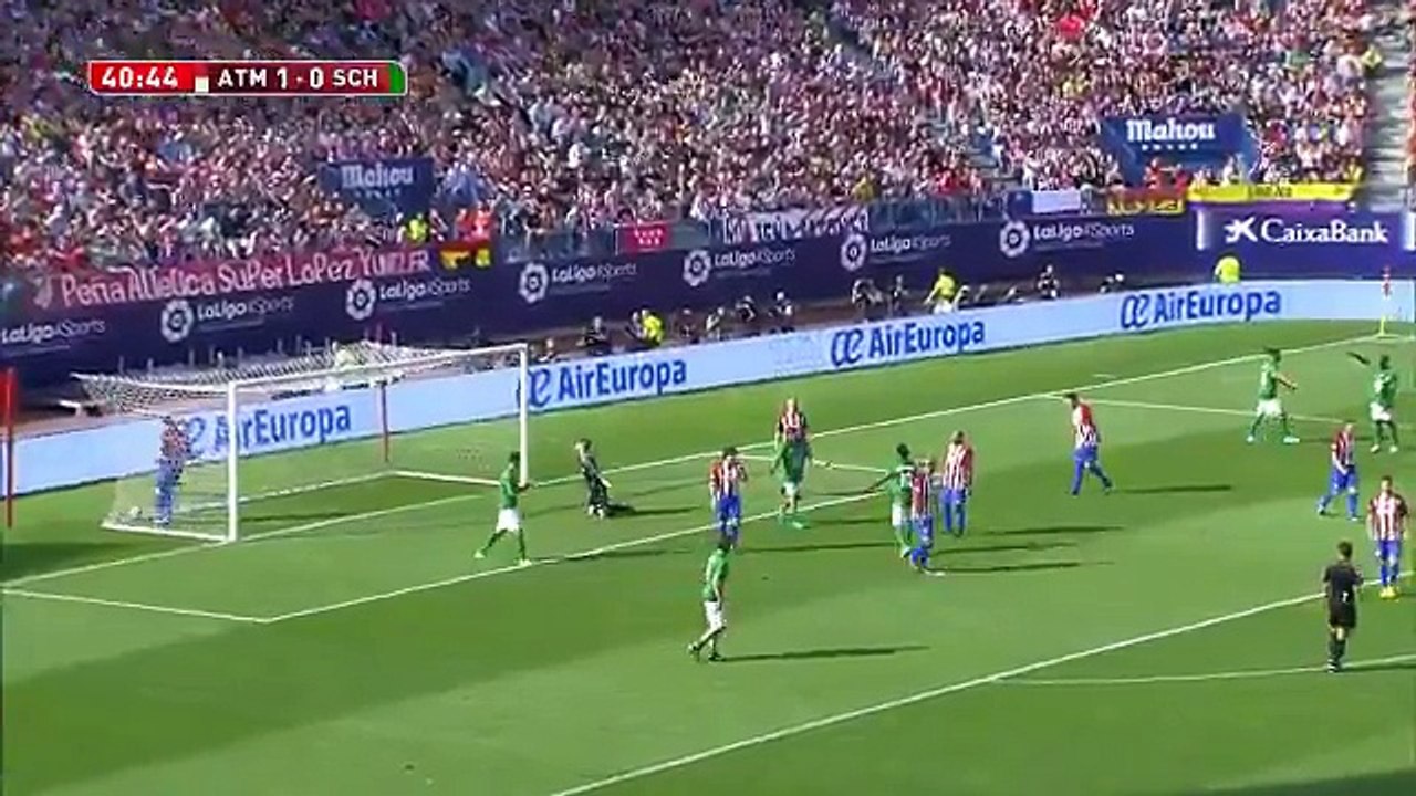 magnifique but de Riyad Mahrez dans un match de Gala