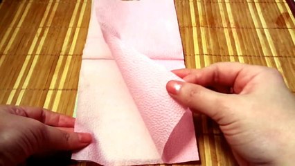 طريقة عمل وردة بالمناديل لتزيين طاولة رمضان