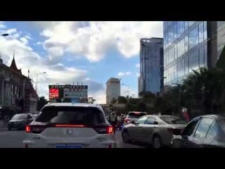 check it out 3 adults on a scooter in China - esnews boxing