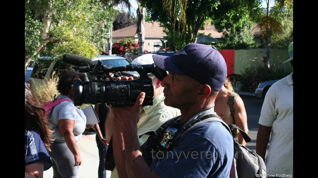 Val Kilmer the cameraman at LAX