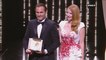 Joaquin Phoenix (Prix d’interprétation masculine) récupère son prix en baskets - Festival de Cannes 2017