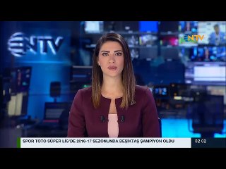 Beşiktaşlı Futbolcular Şenol Güneş'in Basın Toplantısına Baskın Yaptı