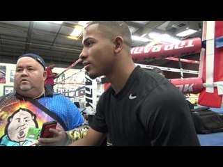 felix verdejo photo shoot fan of cotto EsNews Boxing