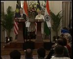 Narendra Modi in ne Look with PM of Malesia in a Joint press con