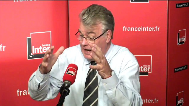 Jean-Paul Delevoye : Aujourd'hui la confiance que l'on doit absolument rétablir entre les dirigeants et l'opinion passe par la transparence.