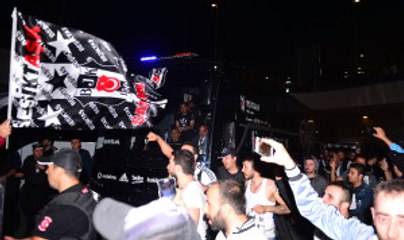 Beşiktaş Istanbul'da Coşkuyla Karşılandı
