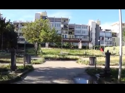 Aversa (CE) - I volontari di “Campania Libera” ripuliscono il Parco Balsamo (22.05.17)