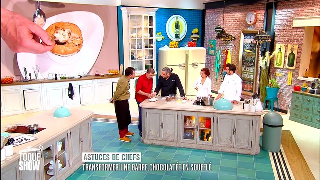 EXCLU AVANT-PREMIERE: Norbert Tarayre et Frédéric Bouraly interprètent le titre Le lion est mort ce soir demain midi d