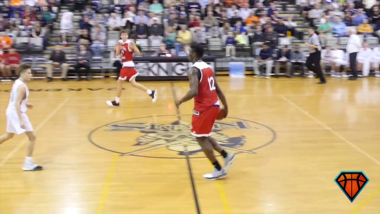 Ce joueur de Basket marche sur ses adversaires à 16 ans !