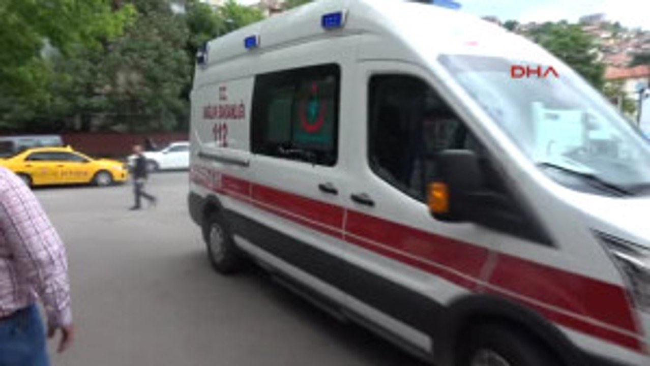 Kocaeli Inşaattan Düşen Işçi Ağır Yaralandı