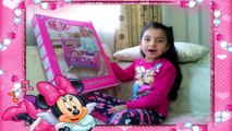 Armando la cuna del bebe de juguete / assembling a toy baby crib