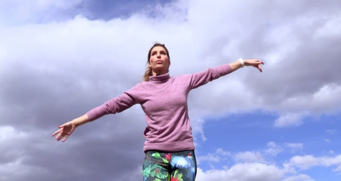 [Natural Games] Laury s'essaie à la Slackline pour les Natural Games - En live sur Dailymotion le 1er Juillet - Trek TV