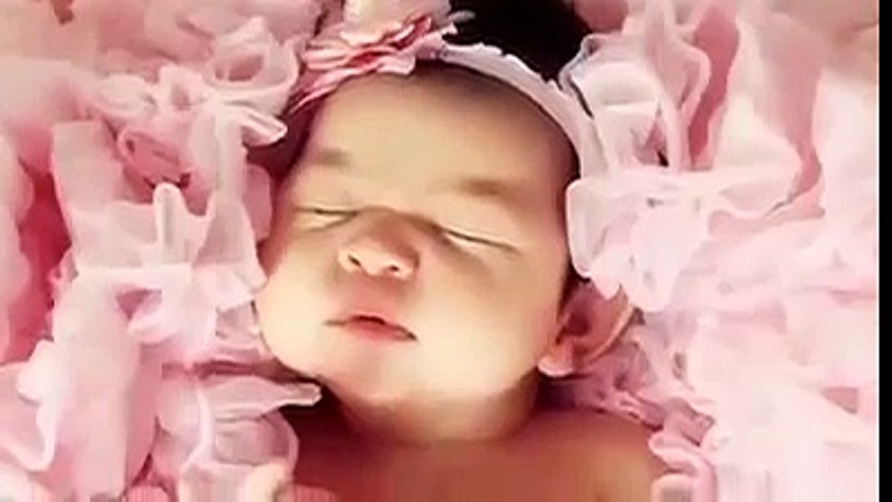Clip 40,  cute baby and funny baby videos