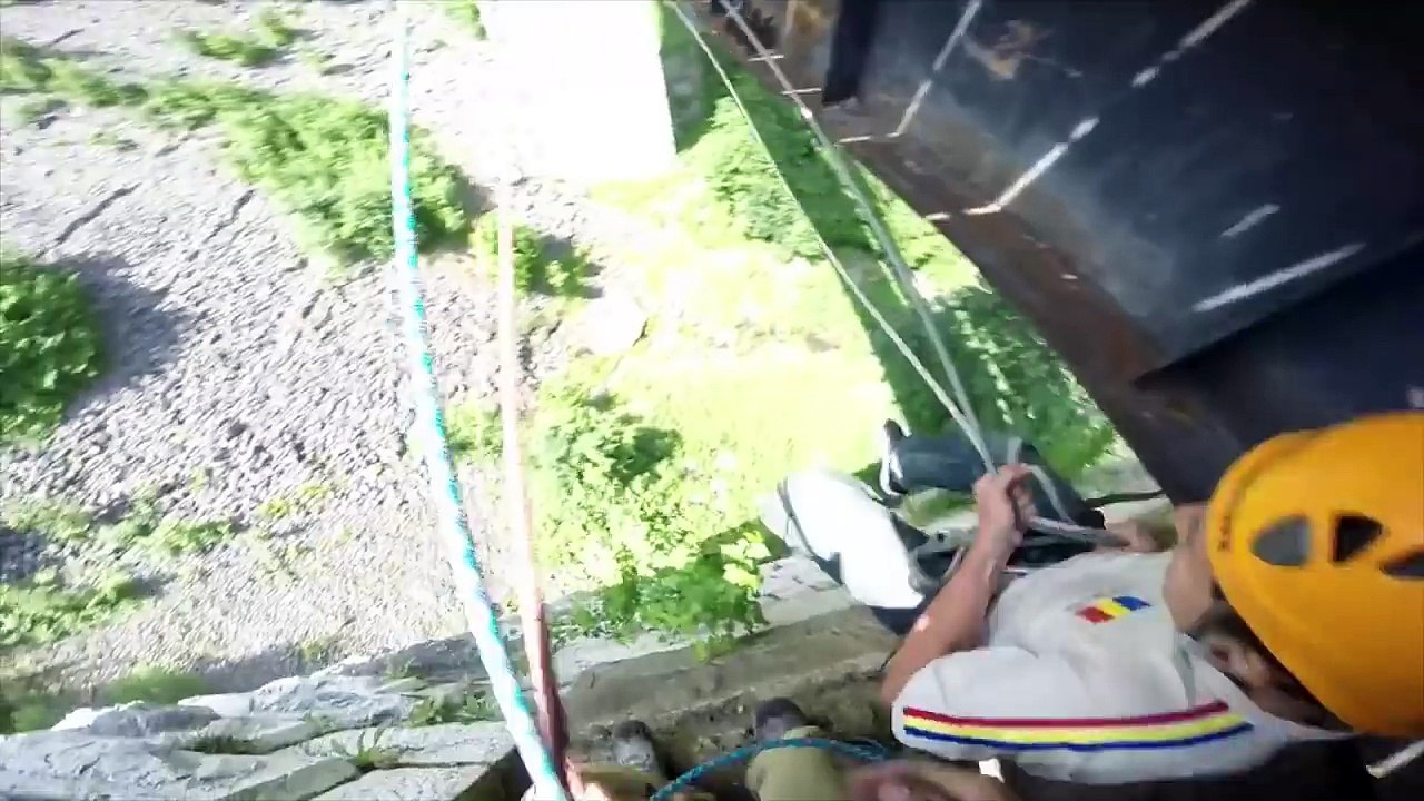 TOP FIVE: Rope Swing, Ice Climbing & Skiing | PEOPLE ARE AWESOME 2017