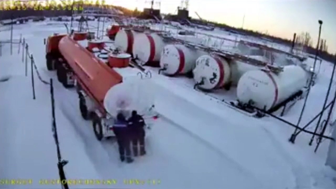 Gaz kaçağını çakmakla kontrol edince havaya uçtular!