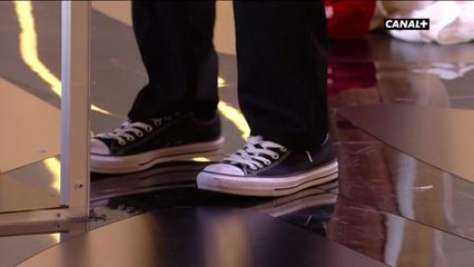 Festival de Cannes 2017 : les chaussures surprenantes de Joaquin Phoenix