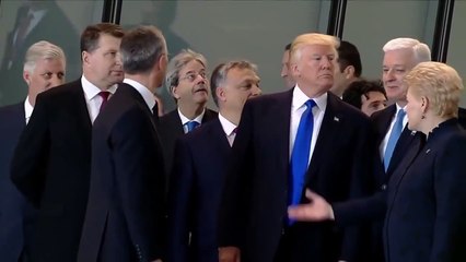 Donald Trump pousse un ministre pour passer devant !