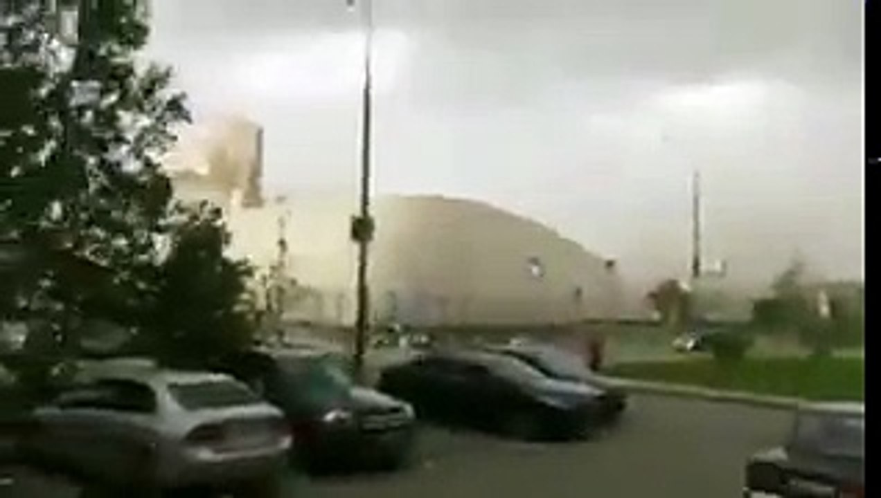 Rusia: Al menos 11 muertos y 70 heridos tras la racha de viento huracanado en Moscú