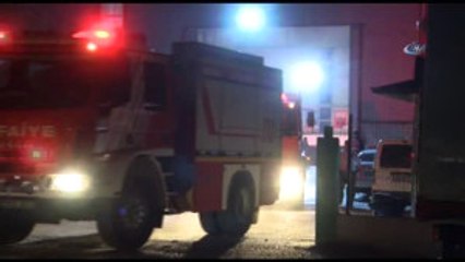 Yük Taşıma Bandına Ayağı Sıkışan İşçiyi İtfaiye Kurtardı