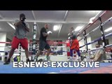 fighters at mayweather boxing club working out - EsNews Boxing