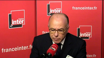 Bernard Cazeneuve sur Jean-Luc Mélenchon : "Je ne peux pas accepter ces dérapages."