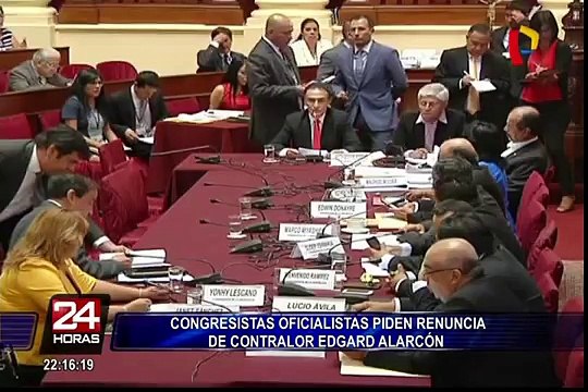Reacciones en el Congreso por denuncia a contralor Edgar Alarcón