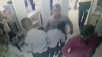 Uçağa Uyuşturucuyla Binmeye Çalışırken Yakalandı