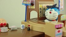 Doraemon Rika-chan round and round rotation sushi toy video