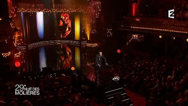 Molières : Nicolas Bedos lance une pique à Delphine Ernotte venue se distraire entre deux licenciements - VIDÉO