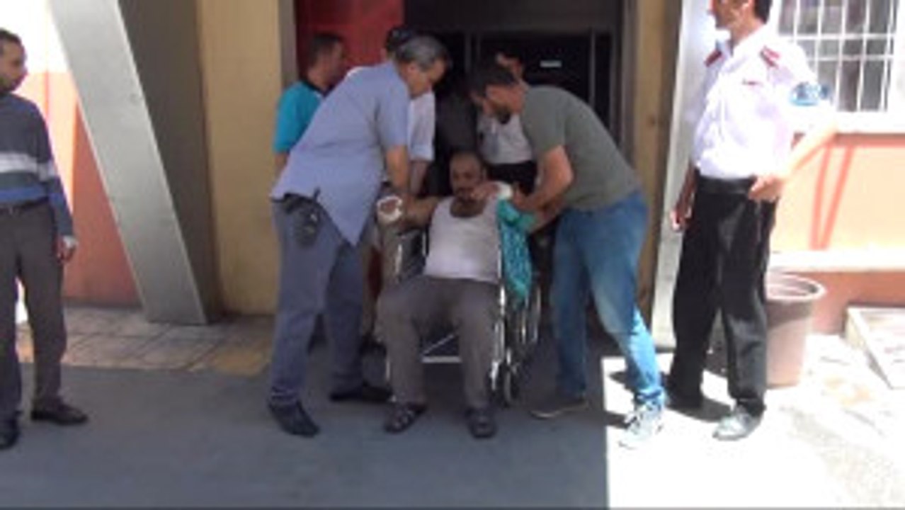 Yoğun Bakımdan Adliyeye...eşini ve Çocuklarını Öldüren Baba Adliyeye Sevk Edildi