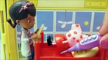 ❤ PEPPA PIG ❤ George enfermo! | Videos de Juguetes en Español
