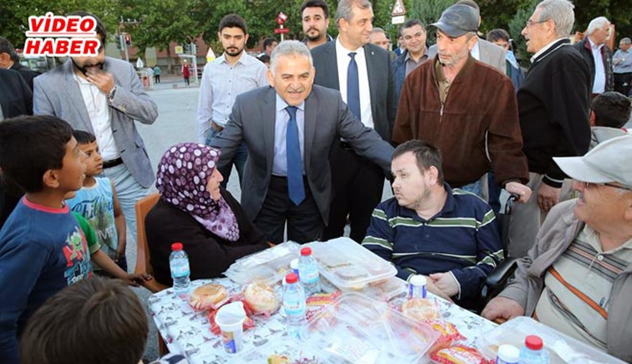 (30 MAYIS 2017) BAŞKAN BÜYÜKKILIÇ, İFTAR’DA KEYKUBAT  SAKİNLERİ  İLE BULUŞTU…