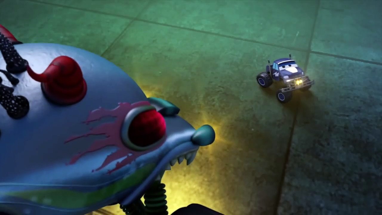 Haunted House Monster Truck   Monster Truck Dan   Scary Monster Trucks   Car