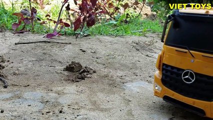 Video herunterladen: Trucks for children   Excavator videos for children   Toys cars for child