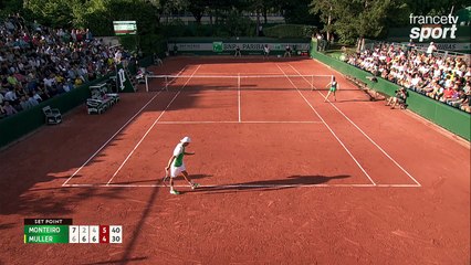 Roland-Garros 2017 : Alexandre Muller sauve une balle de set au courage dans un match engagé ! (6-7, 6-2, 4-6, 5-4)